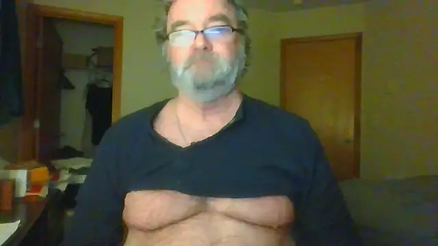 Snapshot of Doherty10 chatting on 04-03-26, 12:47 Doherty10 online show from 04-03-26, 12:47