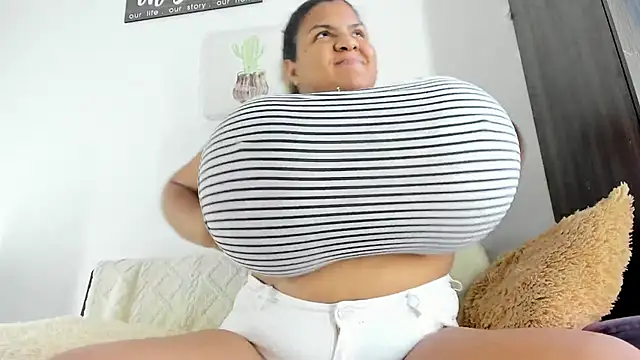 bigmom69  online show from 03-22-26, 06:22