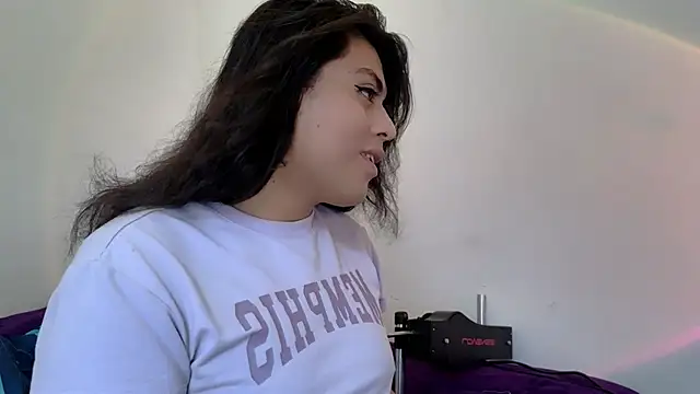 Ariana Rodriguez  online show from 03-15-25, 08:21