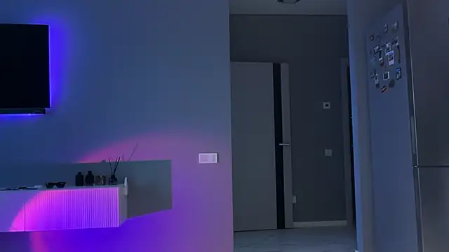 KarlosRichi online show from 04-27-26, 02:20