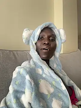 Foxxxyfemale online show from 03-10-26, 07:13