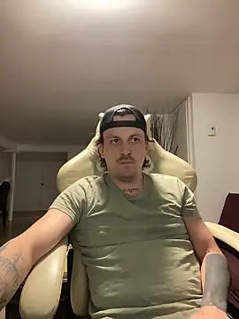 Snapshot of Tremblay_Simard chatting on 02-24-26, 05:27 Tremblay Simard online show from 02-24-26, 05:27