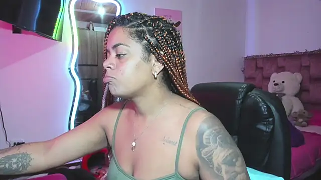 ladyrd1 online show from 02-11-26, 01:05