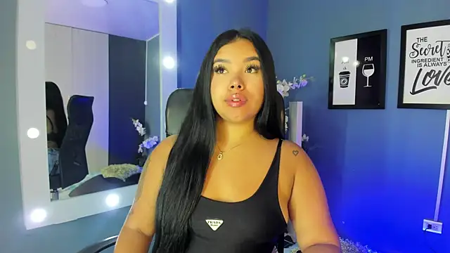 MarianaGarciaa   online show from 04-13-26, 06:57