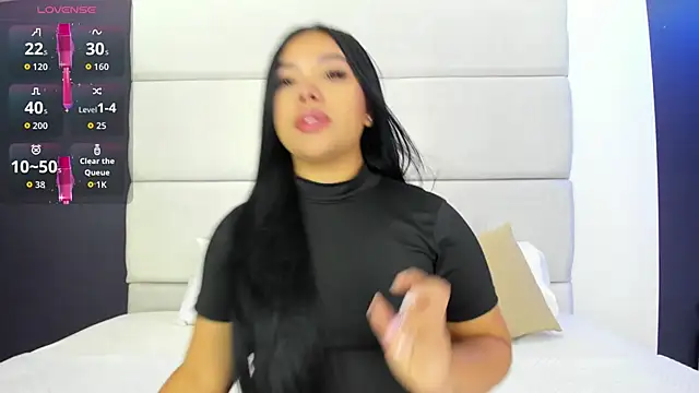 MarianaGarciaa   online show from 05-27-26, 06:27