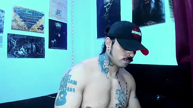 Snapshot of Van_Velckan chatting on 04-06-26, 04:10 Van Velckan online show from 04-06-26, 04:10