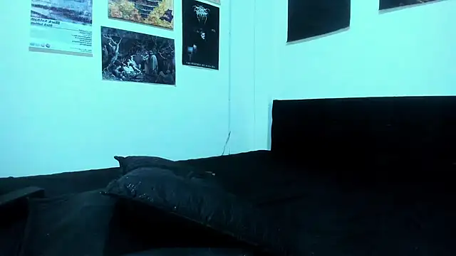 Snapshot of Van_Velckan chatting on 04-14-26, 03:01 Van Velckan online show from 04-14-26, 03:01