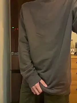 saku chan live online show from 03-13-26, 04:46