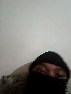 Snapshot of kalanetee chatting on 04-15-26, 03:46 kalanetee online show from 04-15-26, 03:46