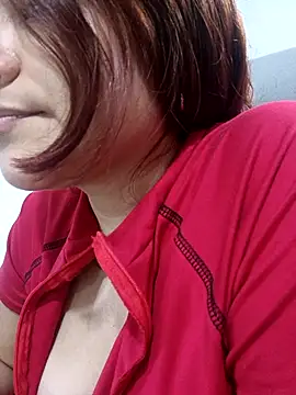 Snapshot of ZUCAAT chatting on 01-09-26, 03:53 ZUCAAT online show from 01-09-26, 03:53