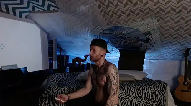 Snapshot of ShiaWay chatting on 03-19-25, 10:33 ShiaWay online show from 03-19-25, 10:33