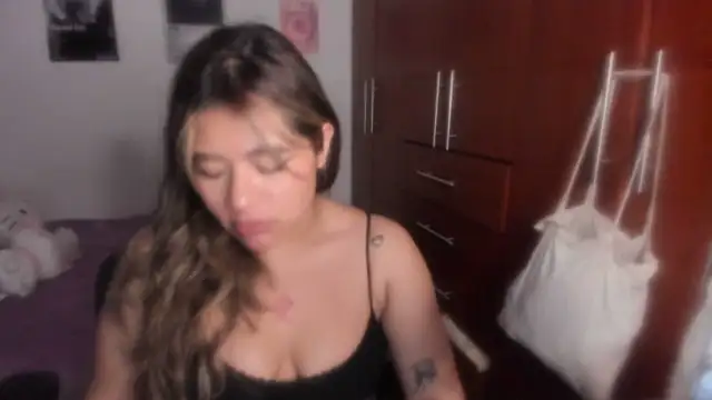 StephaniFox online show from 04-05-26, 02:09