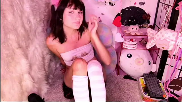 SweetLaumina online show from 04-05-26, 01:14