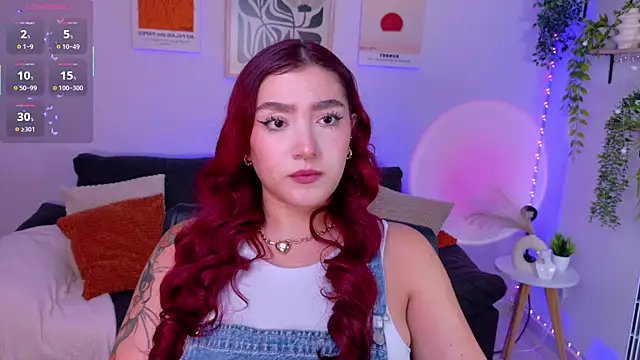 Snapshot of ViolettCastel chatting on 07-10-26, 10:56 ViolettCastel online show from 07-10-26, 10:56