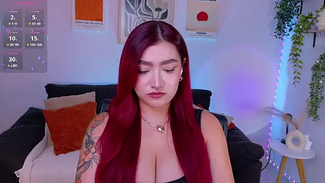 Snapshot of ViolettCastel chatting on 07-12-26, 11:40 ViolettCastel online show from 07-12-26, 11:40
