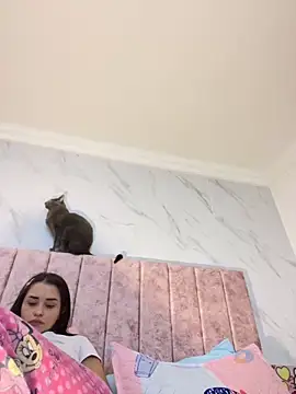 Kimmymadison- online show from 06-07-26, 05:44