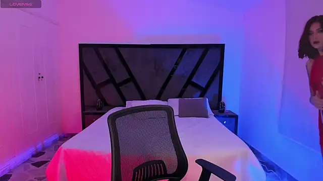 VictoriaRosse  online show from 04-17-26, 11:08
