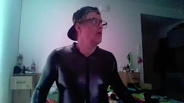 Bigthroaterboy online show from 04-07-26, 11:59