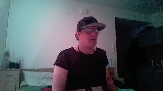 Bigthroaterboy online show from 04-20-26, 11:39