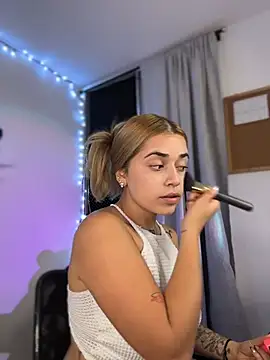 JoselinFlower  online show from 02-13-26, 01:34