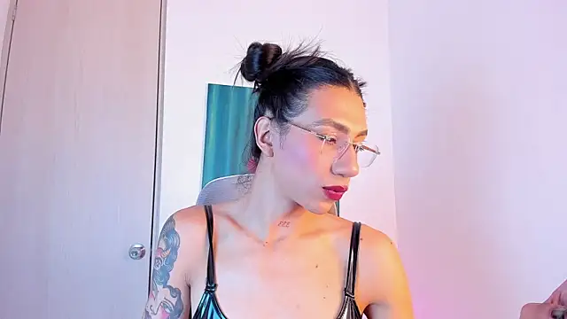 Snapshot of sofiaa_grey_ chatting on 03-22-26, 03:26 sofiaa grey online show from 03-22-26, 03:26