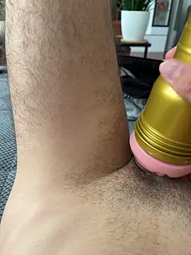 Snapshot of gerracer chatting on 09-22-25, 12:07 gerracer online show from 09-22-25, 12:07