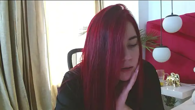 Snapshot of Sophie_ponce chatting on 05-16-26, 12:26 Sophie ponce online show from 05-16-26, 12:26
