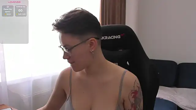 JessieFlower online show from 05-15-26, 06:53