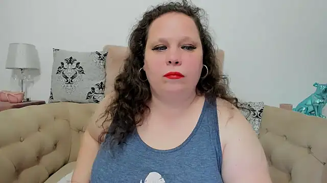 Snapshot of KarolineJoyy chatting on 03-15-26, 07:31 KarolineJoyy online show from 03-15-26, 07:31