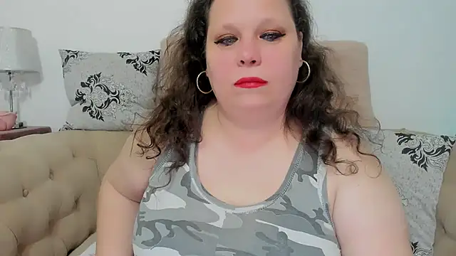 Snapshot of KarolineJoyy chatting on 03-19-26, 07:29 KarolineJoyy online show from 03-19-26, 07:29