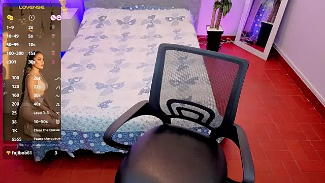 Lana stone  online show from 03-27-26, 08:26