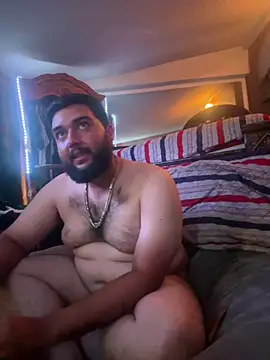 Snapshot of bigdickgio6923 chatting on 04-30-26, 10:25 bigdickgio6923 online show from 04-30-26, 10:25