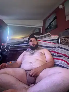 Snapshot of bigdickgio6923 chatting on 05-27-26, 12:29 bigdickgio6923 online show from 05-27-26, 12:29