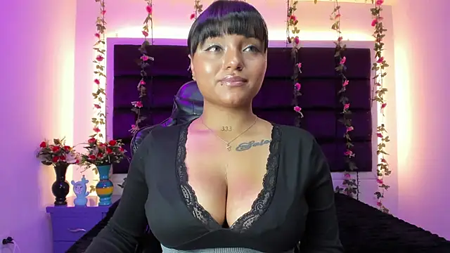Snapshot of sweelanna__ chatting on 07-05-26, 12:28 sweelanna online show from 07-05-26, 12:28