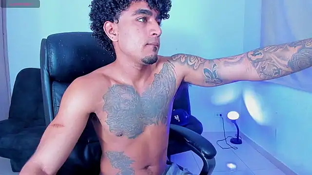 Snapshot of dominic_brandd23 chatting on 06-13-26, 03:48 dominic brandd23 online show from 06-13-26, 03:48