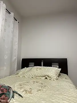 emely sexx20 online show from 03-13-26, 11:33