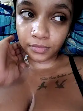 Indianqueen03 online show from 04-16-26, 05:03