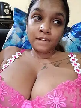 Indianqueen03 online show from 06-03-26, 05:18