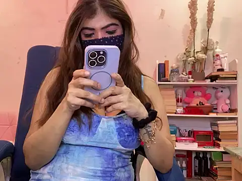 Snapshot of Fantastic_ruby chatting on 03-16-26, 06:34 Fantastic ruby online show from 03-16-26, 06:34