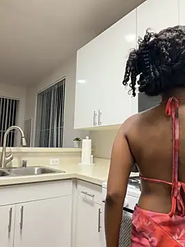 Your Paris online show from 03-05-26, 06:42