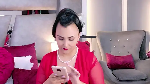 Evangeline Taylorr online show from 05-30-26, 08:17