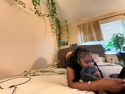 Snapshot of magicalc00ch chatting on 01-10-26, 08:43 magicalc00ch online show from 01-10-26, 08:43