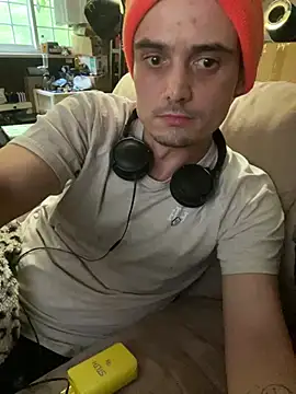 Snapshot of JustTylerr chatting on 06-21-26, 11:46 JustTylerr online show from 06-21-26, 11:46