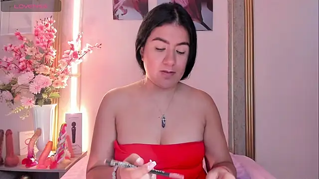 Snapshot of scarlet_fostt_ chatting on 07-10-26, 12:41 scarlet fostt online show from 07-10-26, 12:41