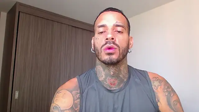 Snapshot of mulatos16 chatting on 01-20-25, 05:27 mulatos16 online show from 01-20-25, 05:27