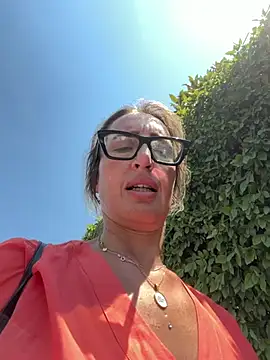 Snapshot of casalinga88 chatting on 06-30-26, 11:22 casalinga88 online show from 06-30-26, 11:22