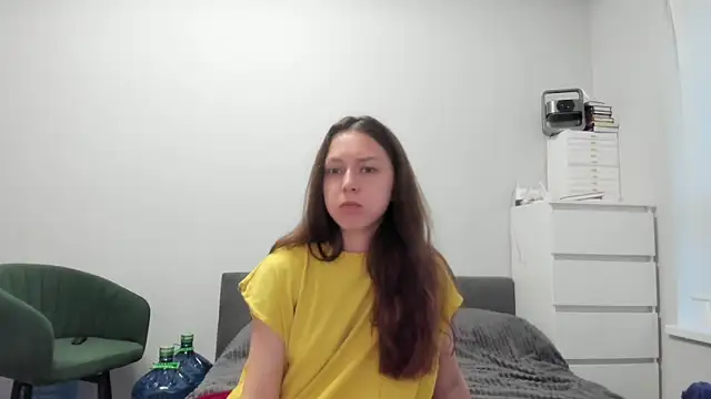 Adela Vetta online show from 05-19-26, 05:52