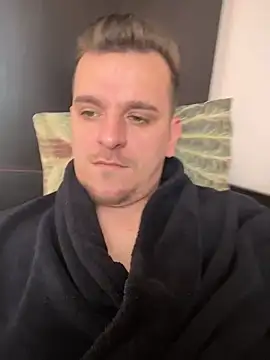 Snapshot of Huge_cock22cm chatting on 03-12-26, 08:20 Huge cock22cm online show from 03-12-26, 08:20