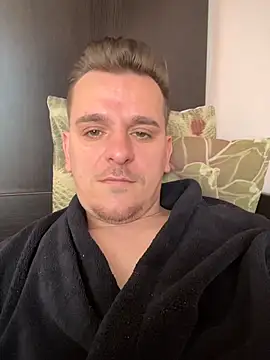 Snapshot of Huge_cock22cm chatting on 03-26-26, 08:53 Huge cock22cm online show from 03-26-26, 08:53