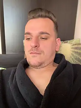 Snapshot of Huge_cock22cm chatting on 04-16-26, 09:43 Huge cock22cm online show from 04-16-26, 09:43